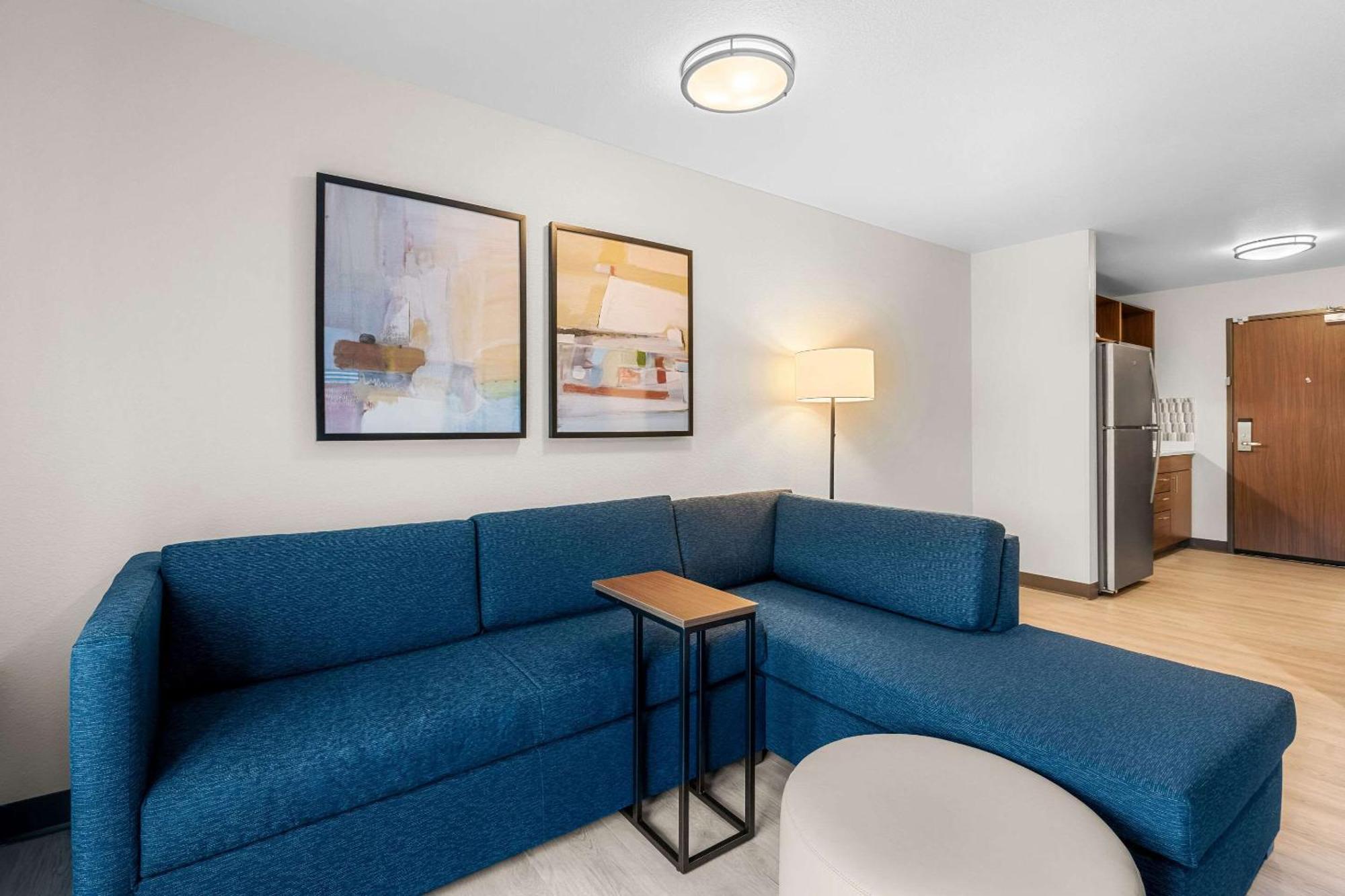 Everhome Suites Fayetteville Near Fort Bragg エクステリア 写真