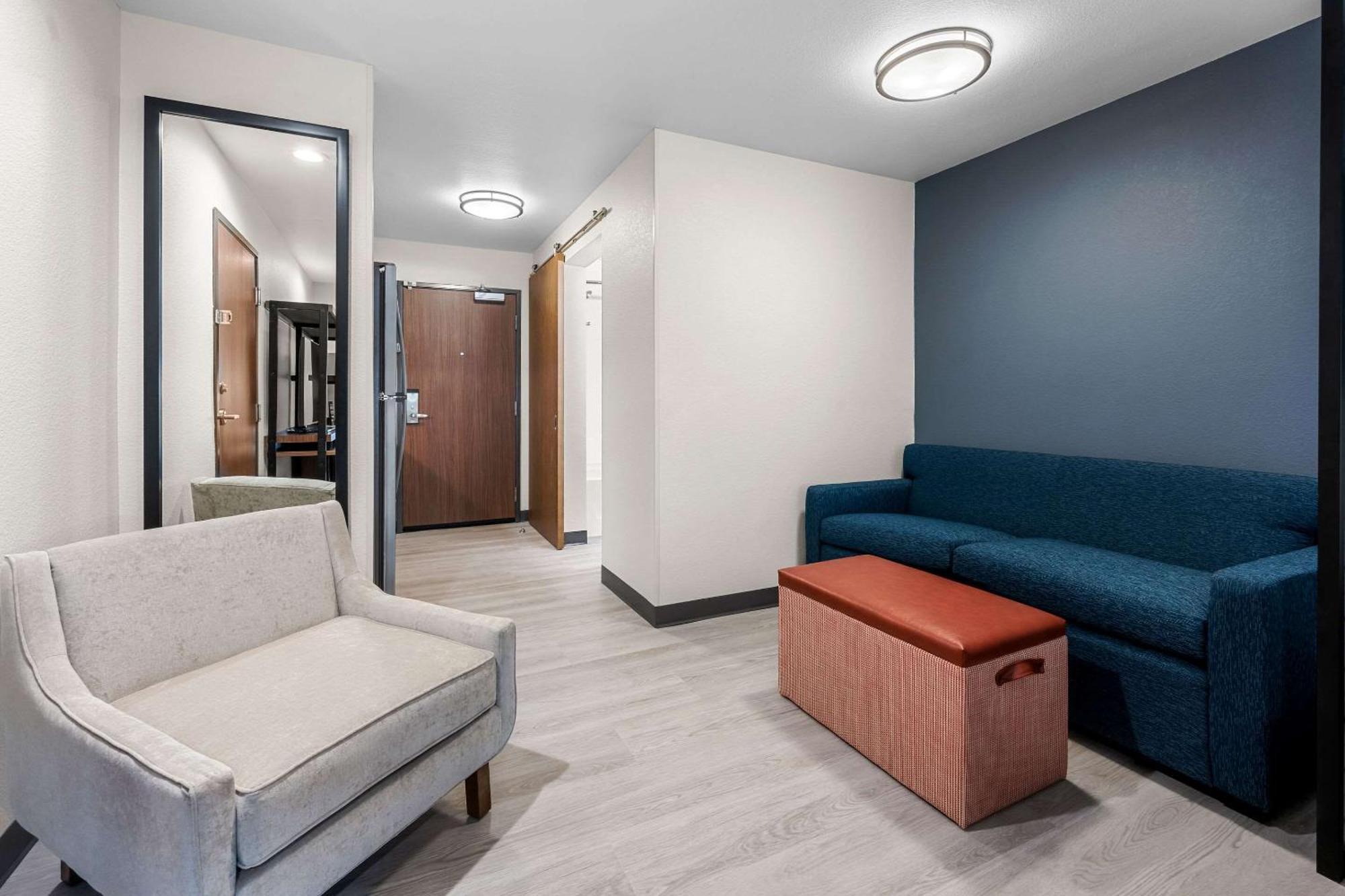 Everhome Suites Fayetteville Near Fort Bragg エクステリア 写真